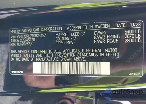 2024 Volvo Xc60 B5 Plus Dark Theme z USA, uszkodzony, nr VIN YV4L12RL7R1825427